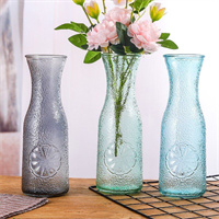 Glass vase